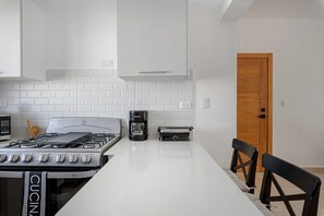 冰箱、微波炉、烤箱、茶具/咖啡用具