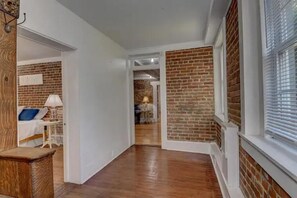 Interior - Modern History Lion Dynasty Unit 4 (Portsmouth)