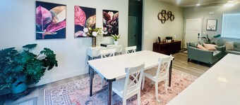 Brand Spankin' New 4 bedroom home Sleeps 8 Pet friendly