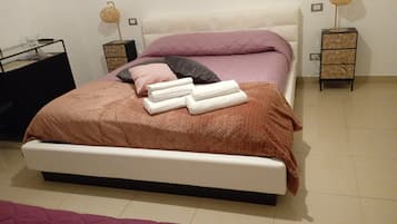 4 Schlafzimmer, Reisekinderbett, WLAN, Bettwäsche