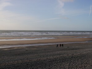 Nær stranden
