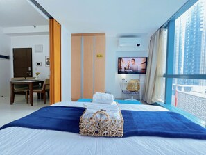 1 bedroom, desk, iron/ironing board, free WiFi