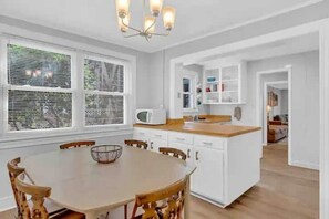 Dining - Huge house, deck, playground, just steps to beach!
 (Folly Beach)