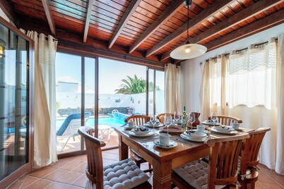 Utopia, villa 4 bedrooms, heated pool with absolute privacy