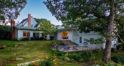 Riverstone Retreat FirePit GameRoom NewRiverGorge