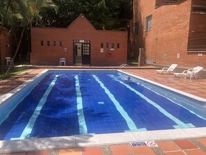 Outdoor pool, a heated pool - Pedacito de Cielo Rodeado de Naturaleza, 2 Alcobas Cada una con Baño, Cocina (Medellín)