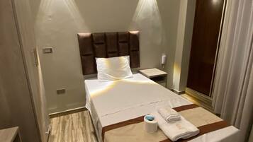 Free WiFi, bed sheets