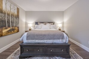 2 bedrooms, desk, free WiFi, bed sheets