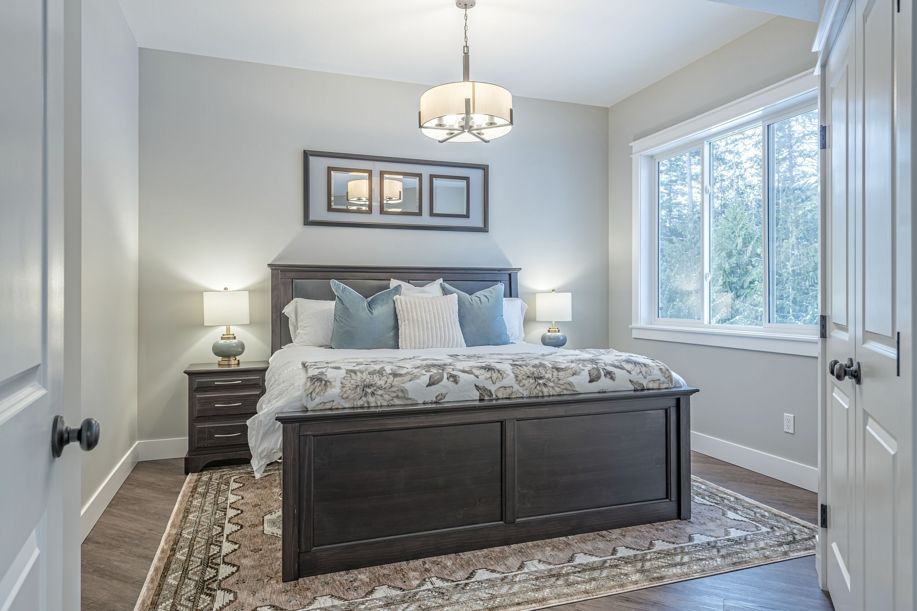 2 chambres, bureau, Wi-Fi gratuit, draps fournis