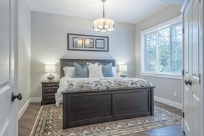 2 chambres, bureau, accès au Wi-Fi (inclus), literie fournie