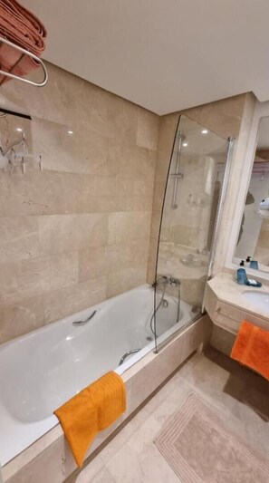 Towels, toilet paper - Apartment Encina (Dehesa de Campoamor)