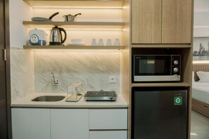 Studio | Cuisine privée | Grand réfrigérateur, plaque de cuisson