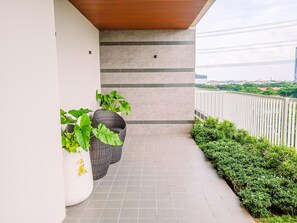 Exterior - Modern Studio At Pacific Garden - Campus Town @Alam Sutera Apartment (Tangerang)