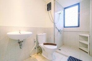Apartament | Bany | Dutxa, articles de tocador gratuïts i tovalloles