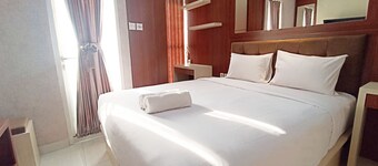 Modern Look And Homey Studio Amartha View Apartment