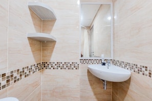 Studio | Bathroom - Cozy And Relaxing Studio Apartment B Residence (Pagedangan)