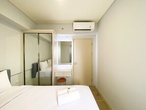 3 bedrooms, free WiFi - Best Deal And Cozy 3Br Meikarta Apartment (Cikarang)