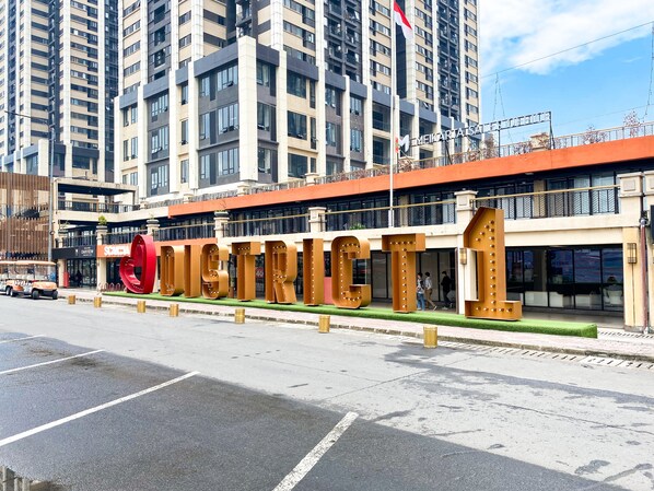 Exterior - Best Deal And Cozy 3Br Meikarta Apartment (Cikarang)