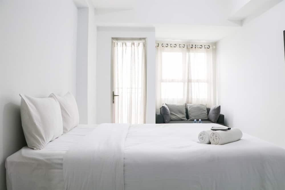 Cozy And Nice Studio Apartment At Mekarwangi Square Cibaduyut