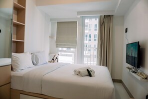 Studio - Relax And Comfy Studio At Tokyo Riverside Pik 2 Apartment (Teluknaga)