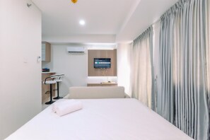 Studio | Free WiFi - Relaxing Studio At Daan Mogot City Apartment (Jakarta)