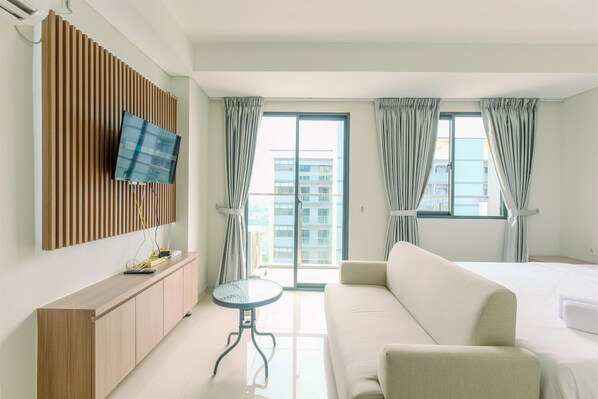 Studio | Living area - Relaxing Studio At Daan Mogot City Apartment (Jakarta)
