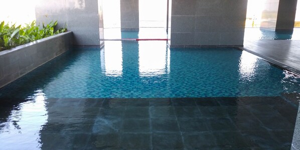 Kolam renang terbuka 