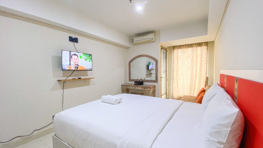 Good Deal Studio Apartment At Warhol (W/R) Residences