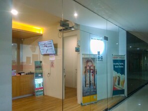 Exterior - Modern And Homey 1Br At Tamansari Semanggi Apartment (Jakarta)