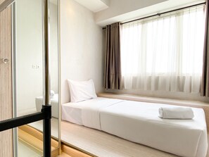 Apartment | 2 bedrooms, desk, free WiFi - Best Deal And Comfortable 2Br Oasis Cikarang Apartment (Cikarang)