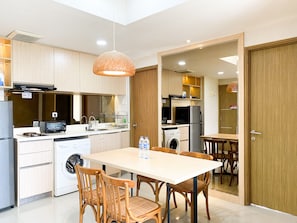 Apartment | Dining room
