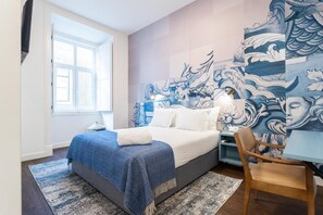 Basic Room - Bairro Alto Guesthouse (Lisbon)