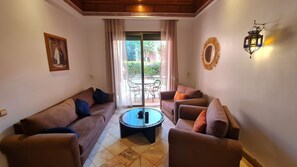 Smart-tv och eldstad