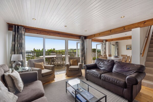 Cottage | Khu phòng khách