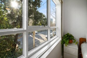 Interior - Convenient & Cosy Urban Getaway (Burnley)