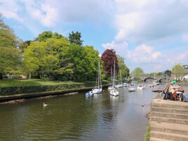 Cottage | Marina