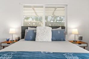 3 bedrooms, desk, iron/ironing board, free WiFi