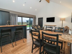 Dining - Skylark (York)