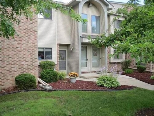 Ruby's private 2-bedroom home with parking. Recently renovated with flooring.