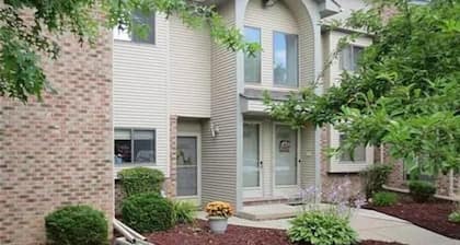 Ruby's private 2-bedroom home with parking. Recently renovated with flooring.