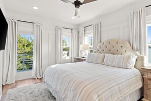 4 bedrooms, iron/ironing board, free WiFi, bed sheets - It Is Swell 4BR-3BA-3 min. walk to Public Beach-Ocean view-Pool (Santa Rosa Beach)