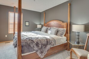 3 habitaciones, escritorio, tabla de planchar con plancha y wifi