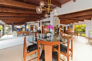Dining - Panoramic Ocean Views With Private Saltwater Pool (Kailua Kona)