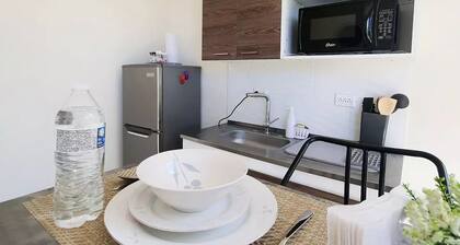Estudio Privado zona UCA a 5 min de todo Wifi y AA