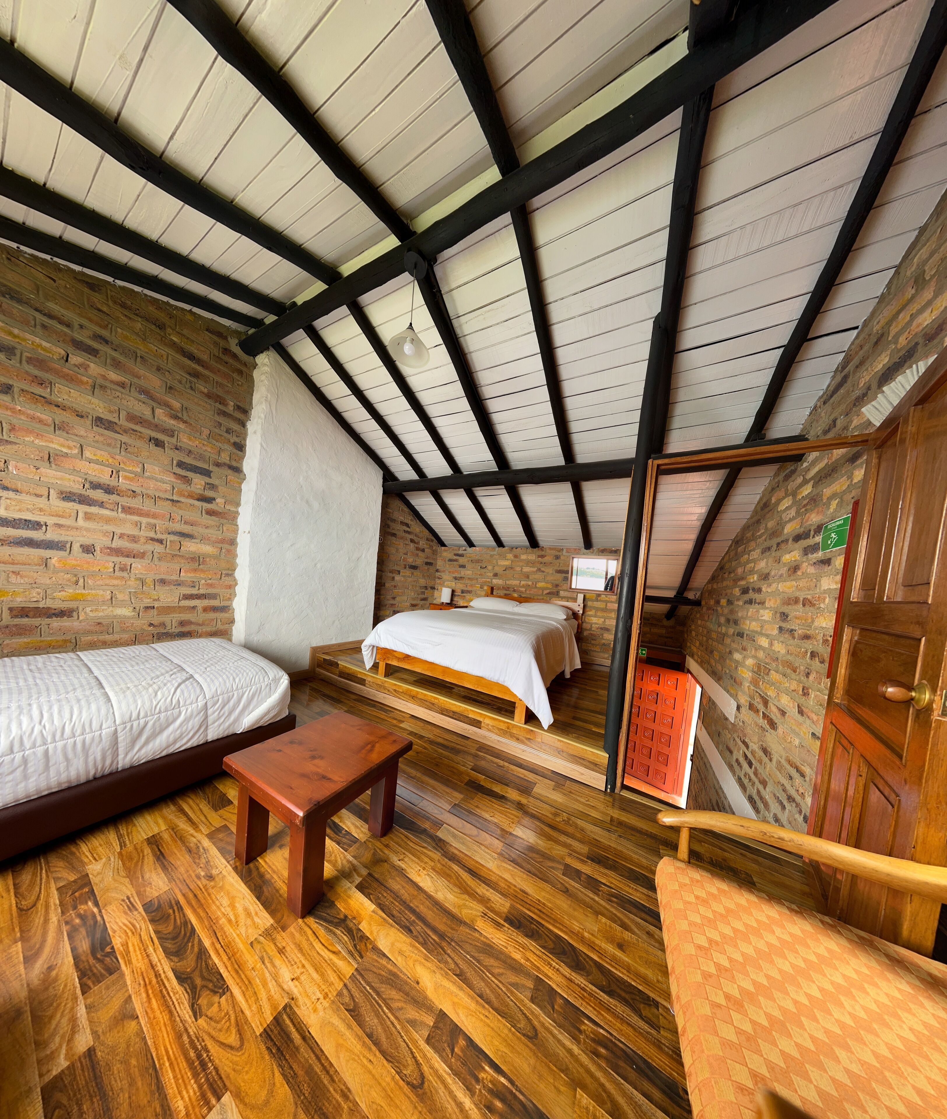 كابينة حصرية | واي فاي مجانًا