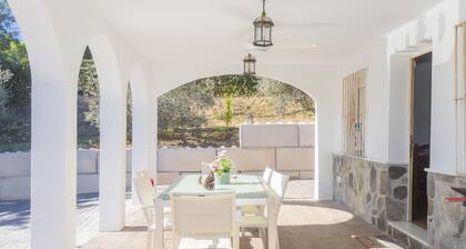Cubo's Casa Rural El Algarrobo / piscine privée / wifi gratuit