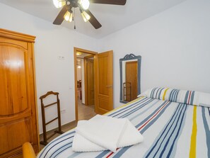 2 chambres, fer et planche Ă repasser, Wi-Fi gratuit, draps fournis
