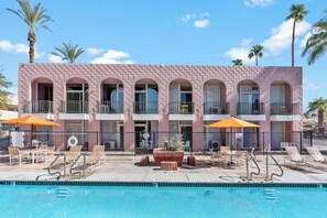 Balcony view - Palm Desert Suites (Palm Desert)