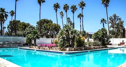 Palm Desert Suites