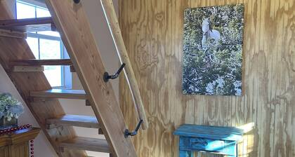 Charming Tiny House / Placitas Casita with great location, views, and Privacy